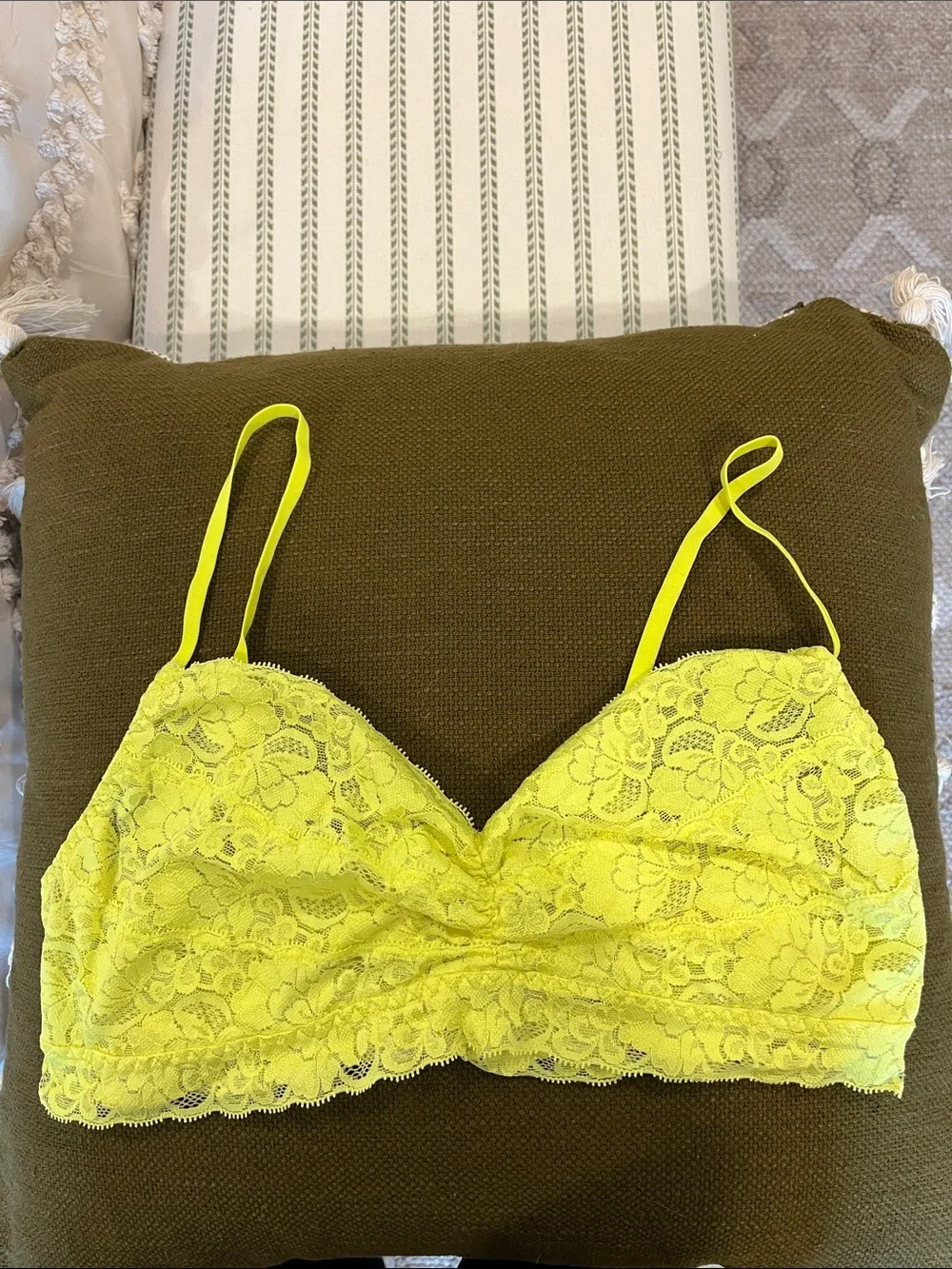 Bralettes Lot (5) Lace Bras - Picture 8 of 11